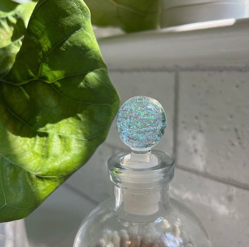 Glass opal bottle stopper