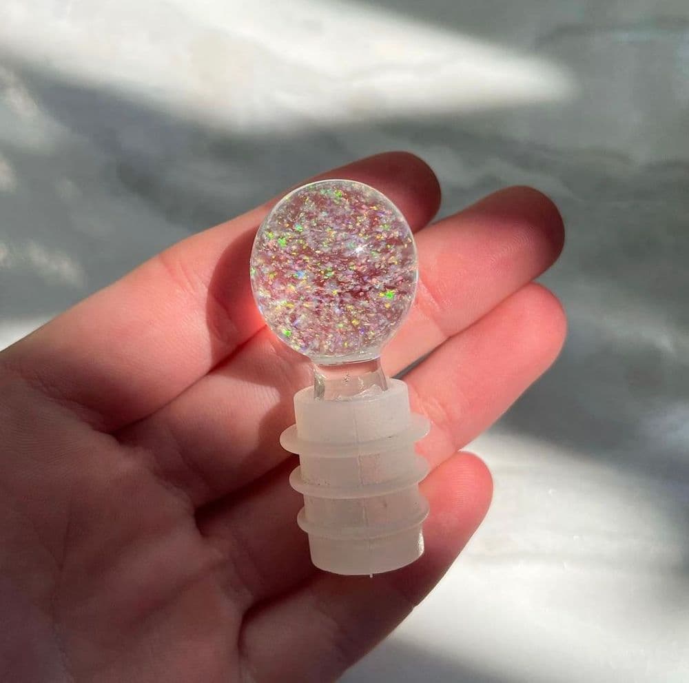 Glass opal bottle stopper